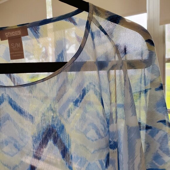 Chico’s Printed Crepe Poncho Top Abstract Tribal Blue Yellow Size Medium - Picture 7 of 12